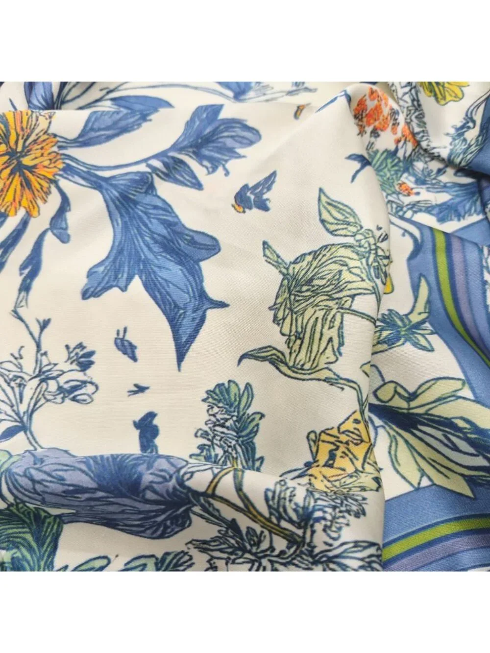 ✨Luxury Elegant Blue Floral Silky Square Scarf Beige Blue Neck Accessory Hijab